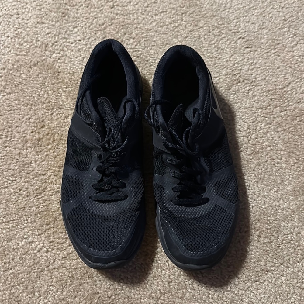Black Men’s Nike Tennisshoes
